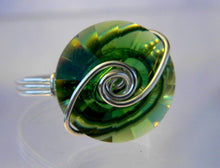 Load image into Gallery viewer, Sterling Silver Crystal Moss Green Round Ring