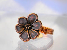 Load image into Gallery viewer, Copper Flower Ring