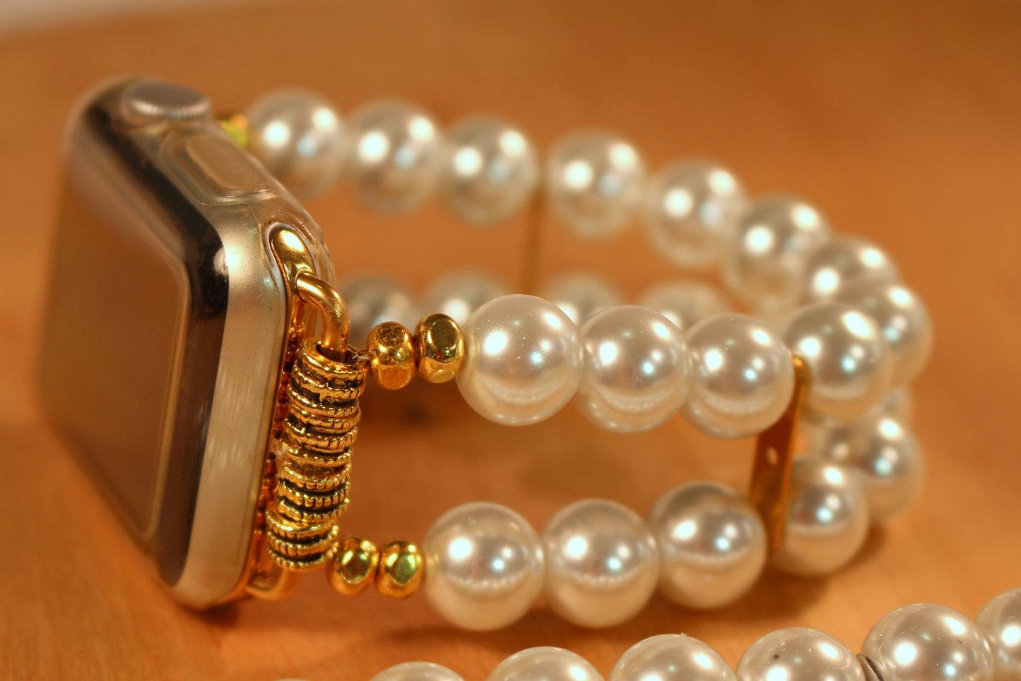 White Pearls Smartwatch-Apple Watch Band | Handmade Gemstone Bracelet Band