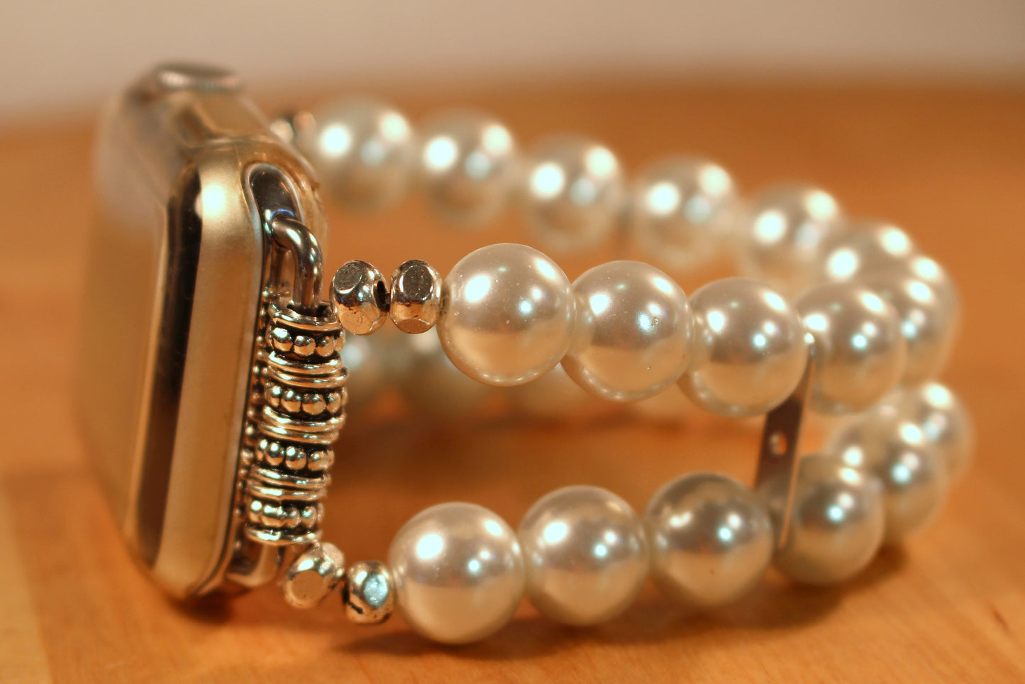 White Pearls Smartwatch-Apple Watch Band | Handmade Gemstone Bracelet Band
