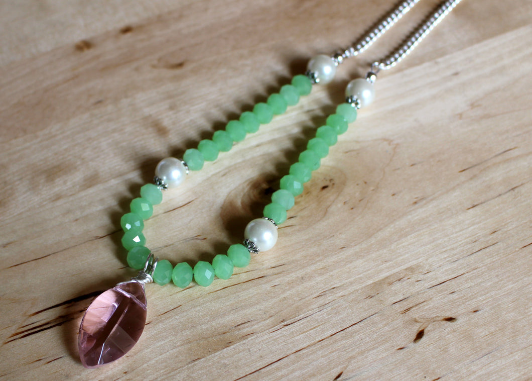 Green Jade Crystal and Pearl Necklace